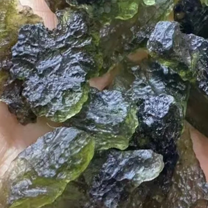 moldavite-image